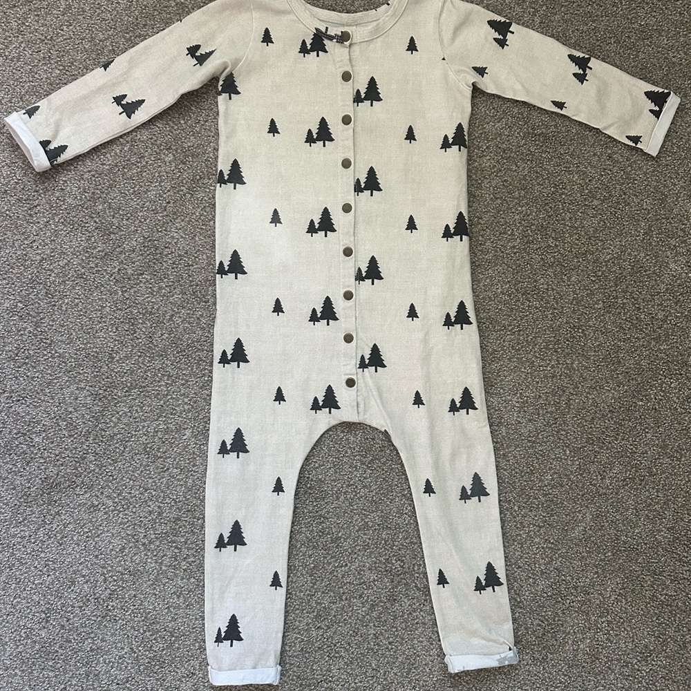 Arlo and Pine 2T Cream and Black Tree Print Kids One Piece Romper Outfit
